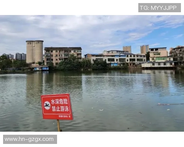 水中安全技巧全面指南：预防溺水、急救措施及儿童防护策略