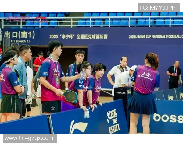 上海网球队在全国网球耐力排行榜中荣获第五名的佳绩引发关注 上海网球队在全国网球耐力排行榜中荣获第五名的佳绩引发关注